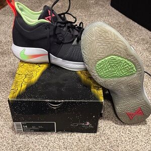 PG 2 Basketball Shoes